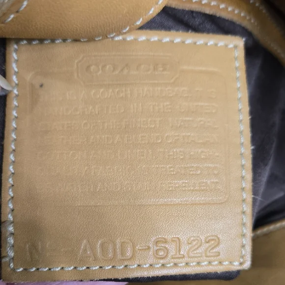 *SALE Coach VINTAGE Bleecker Tan and Cream Canvas Tote - Picture 12 of 16